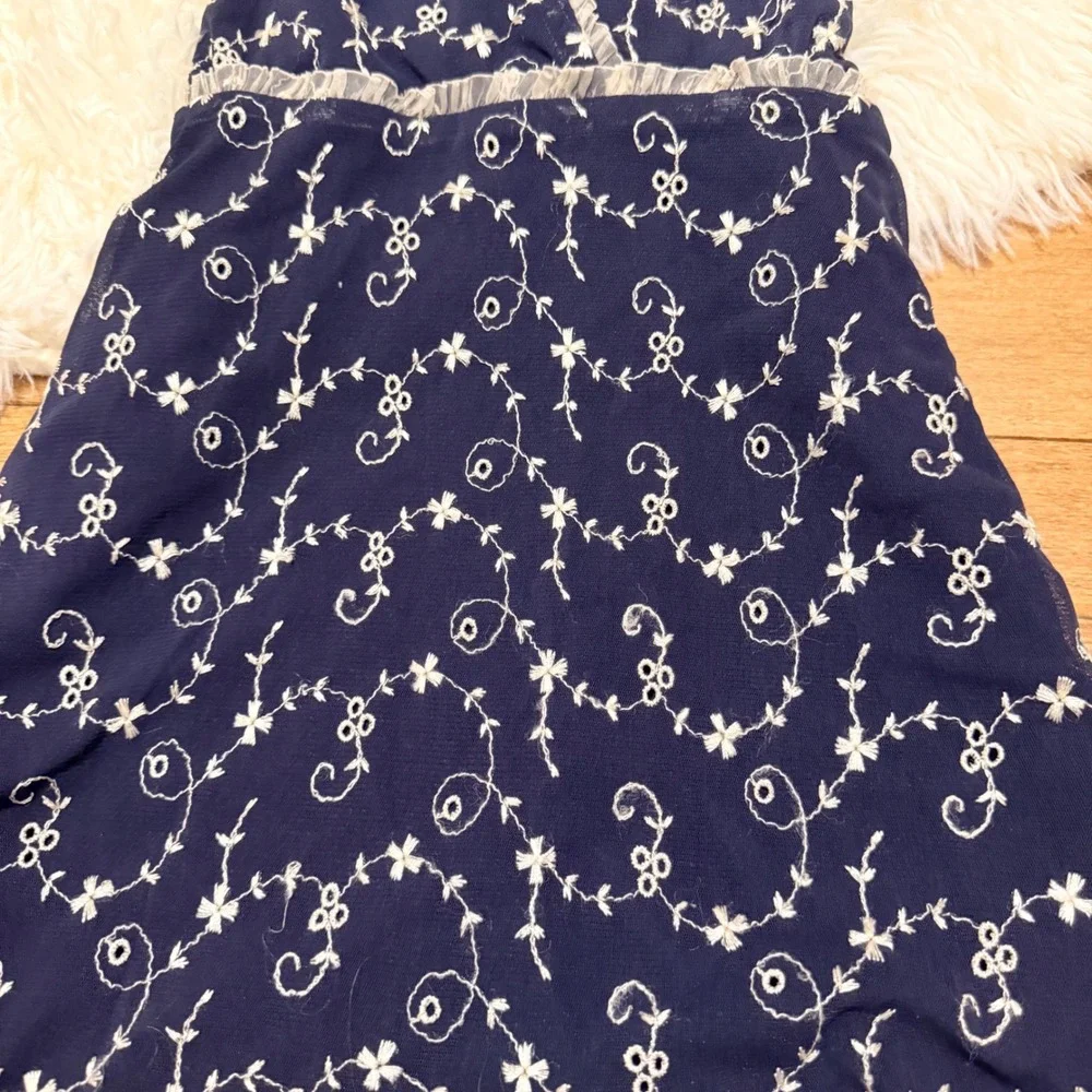INC International Concepts Navy Floral Embroidered Mesh Top Petite Small Y2K - Picture 3 of 4